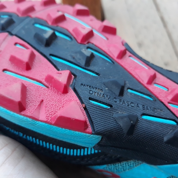 Inov-8 Terraclaw 250 Trail Running Shoe - Picture 2 of 5
